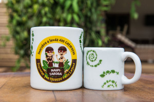 Caneca Naipi e Tarobá